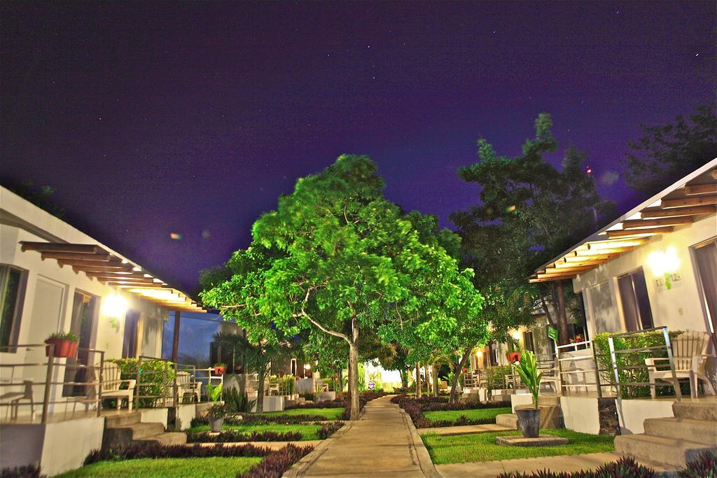 Hotel Villas Bambu Chetumal Exterior photo